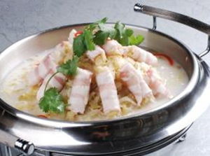 东北酸菜白肉的做法