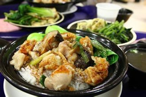 北菇滑鸡沙锅饭的做法