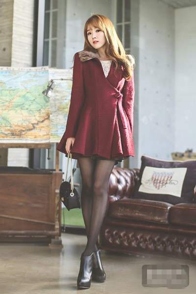 ϵСش´ Ůش´
