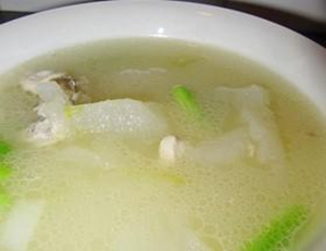 冬瓜炖鸡汤的做法