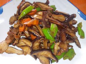 香菇炒肉的做法
