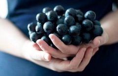 吃葡萄有什么好处 葡萄对人体的好处在哪