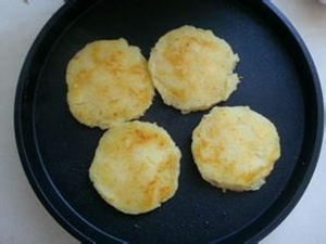 家常煎土豆饼的做法