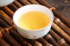 罗汉果桂花茶的做法 夏日饮品之罗汉果桂花茶