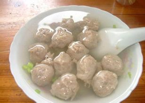 梅州特色小吃之客家肉丸的做法