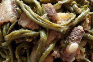 五花肉炖豆角的做法