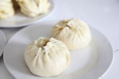 �ൺ��ɫС��֮�������ӵ�����