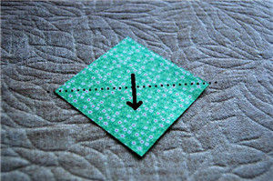 幸运四叶草折纸方法手工教程图解