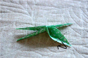 幸运四叶草折纸方法手工教程图解