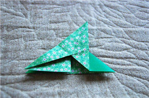 幸运四叶草折纸方法手工教程图解