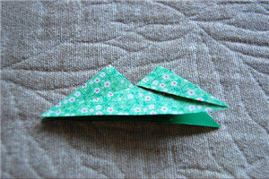 幸运四叶草折纸方法手工教程图解