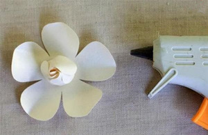 手工制作工艺品之卡纸手工制作栀子花纸艺手工花