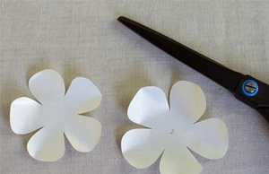 手工制作工艺品之卡纸手工制作栀子花纸艺手工花