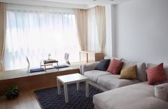 ����������ɫ��ô����ȽϺ�