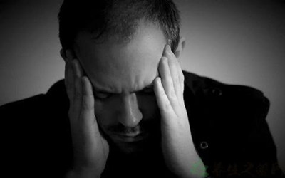 男人脱发的4个原因 精神压力也可导致脱发