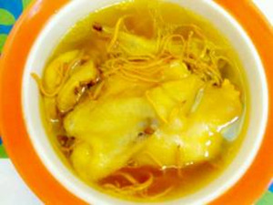 虫草花煲鸡汤的做法