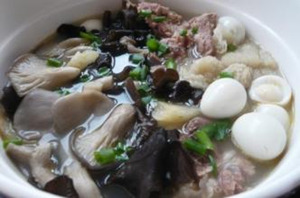 菌菇牛尾汤煲的做法