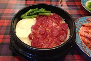 广式腊味煲仔饭的做法
