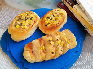 奶酪肉松面包的做法 面包攻略之奶酪肉松面包