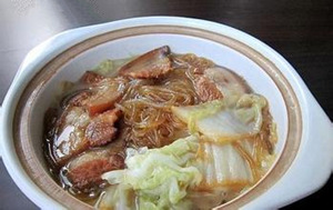 猪肉酸菜炖粉条的做法