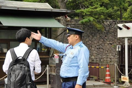 户外活动中问路技巧