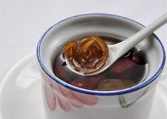 �ж�ĸ�׽�ʳ��֮��Ѫ����ѵ�����