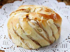 栗子面包卷的做法