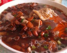 ������ɫС��֮���ڷ۵�����