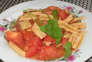 番茄烧腐竹的做法