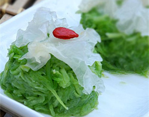 银耳苦瓜丝的做法