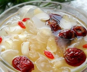 银耳红枣汤