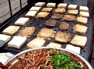 贵阳特色美食 恋爱豆腐果