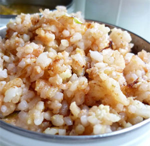 腐乳蛋炒饭的做法