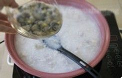 丝瓜粥的做法 如何做蚝仔香芋丝瓜粥