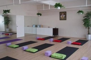 ���ѡ���٤��Ʒ