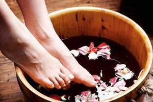 ��Ҷ�컨�ݽŵĹ�Ч