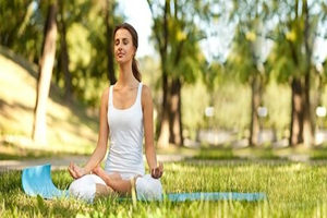 �٤������������