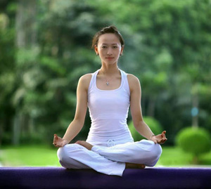 练瑜伽能减肥吗 女性练瑜伽有哪些好处