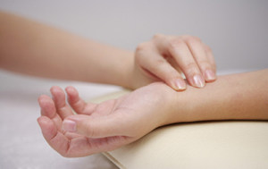 ����ʪ����������� �˶�����ʳ˫������