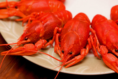 夏天吃小龙虾的原则和注意事项