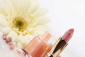 �и����û�ױƷ��