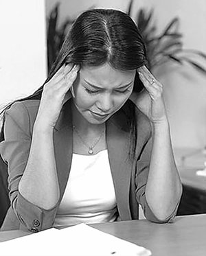 ͻȻͷ������ô����