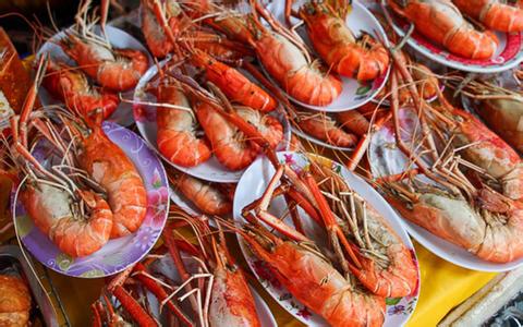 海鲜不能和什么一起吃 不能和海鲜一起吃的食物
