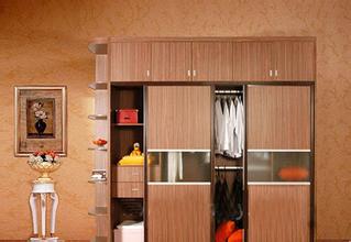 衣柜里放什么防虫 衣柜如何防虫好