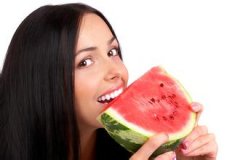 �¾��ڼ���Գ������� Ů�����¾��ܳ�������