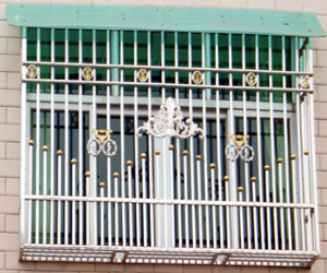 不锈钢防盗窗图片