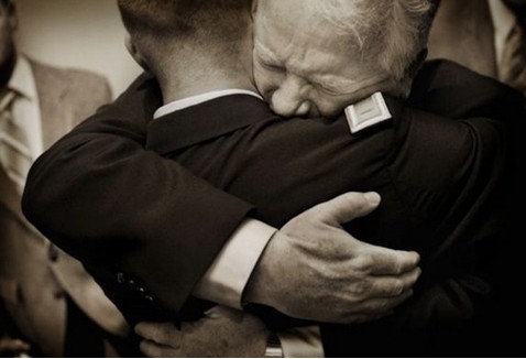 全球温情摄影图片12张欣赏