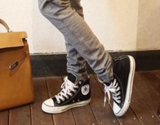 ��ɫ����Ь��ô����ÿ� ��ɫ����Ь���乥��