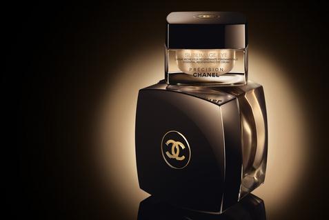 ���ζ�Ʒ�ƹ��½��ܼ���չ��ʷ