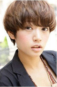 适合头发少的短发型图片